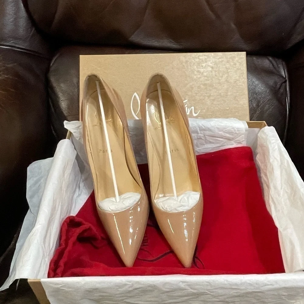 Christian Louboutin “So Kate” stiletto 120mm Nude Patent leather, EU 40.5